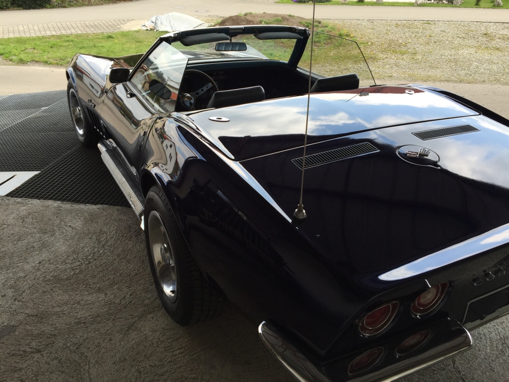 Dieses Fahrzeug Ist Zu Heiß Zum Tunen ***VERKAUFT*** Chevrolete Corvette Cabrio C3 - Kultmotors